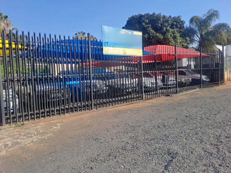 Commercial Property for Sale in Oos Einde North West